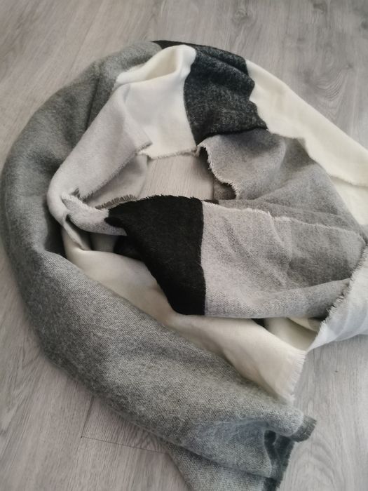 Szalik w kratkę Zara