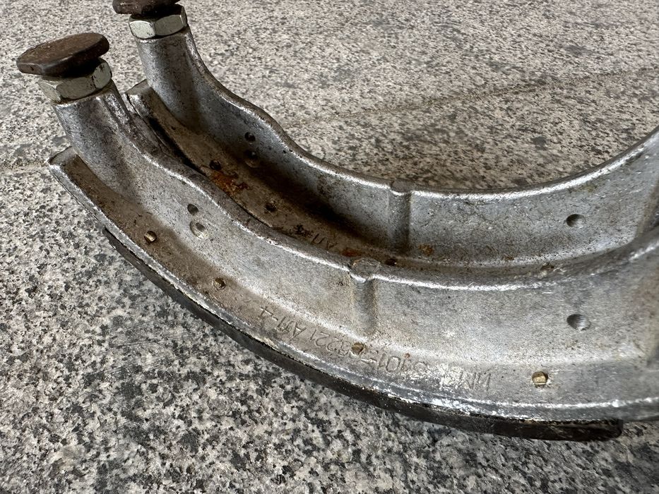 Тормозные колодки, колодки, тормоза Урал новые СССР