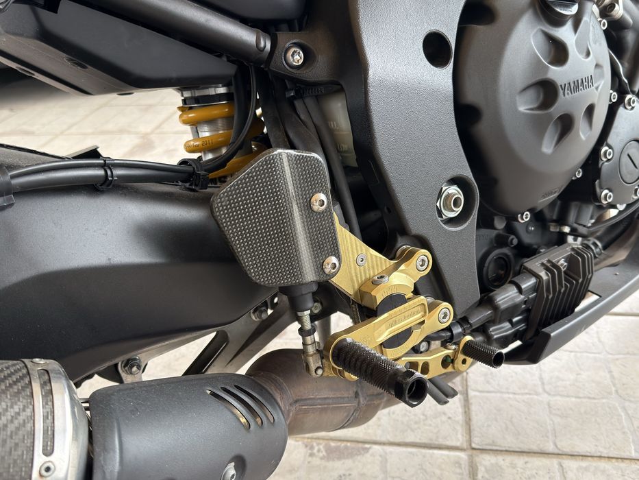 Yamaha FZ8 2012 - poucos kms