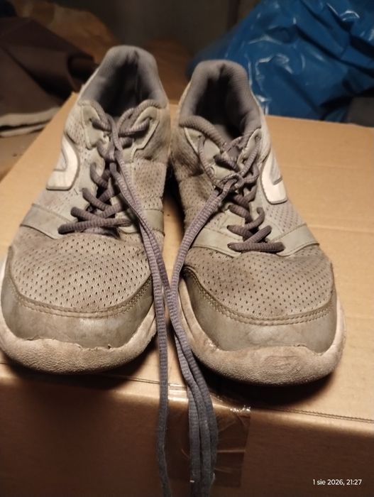 sprzedam buty roz.42