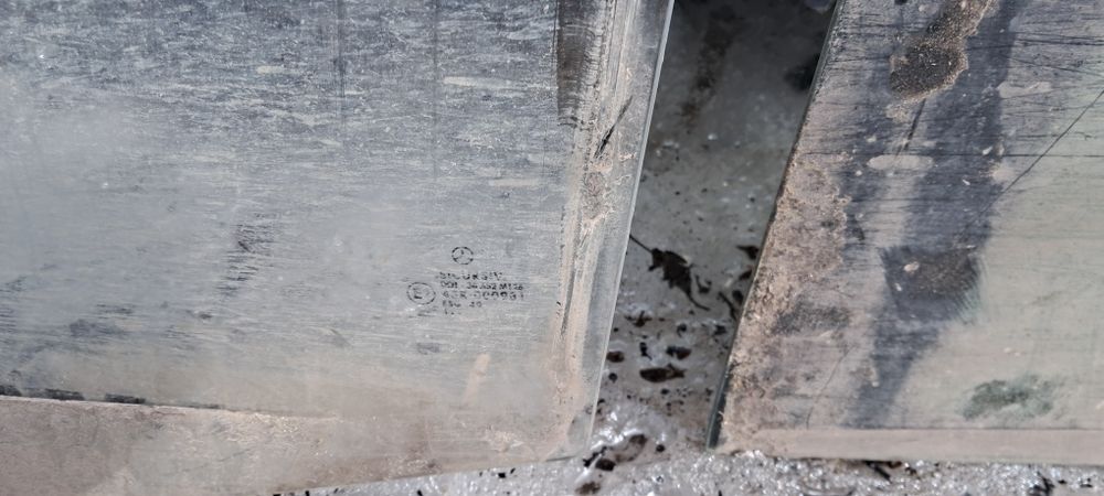 Стёкла,замки, стекло подъёмник