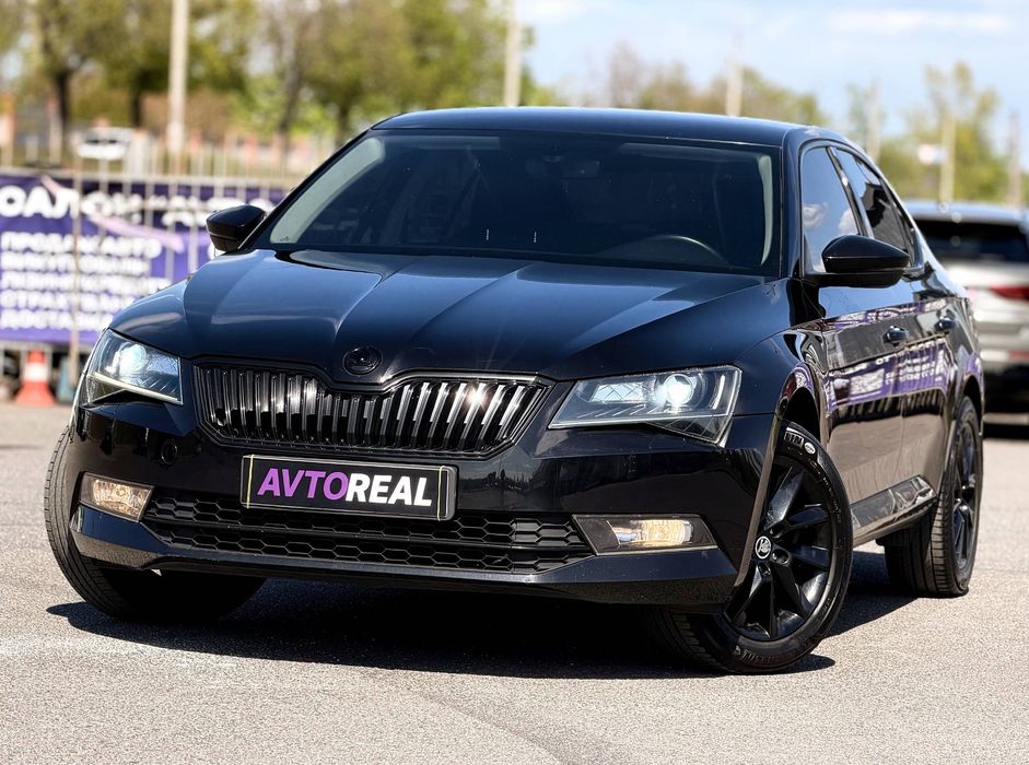Skoda Superb 2017 року — автомобіль у ідеальному стані
