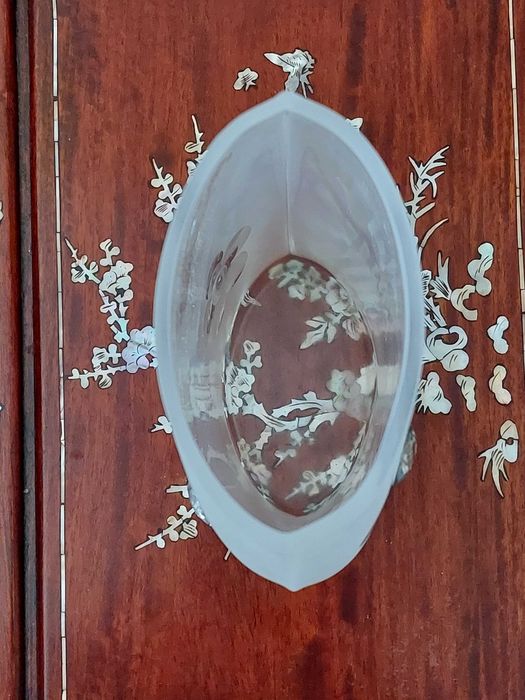 Vaso de Vidro Fosco Floral com Brilhos