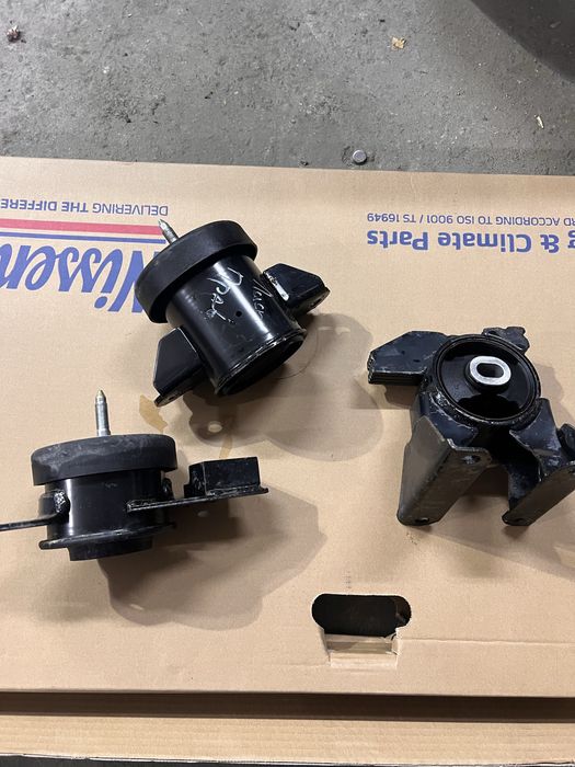 Подушка мотора нисан лиф подушка nissan leaf