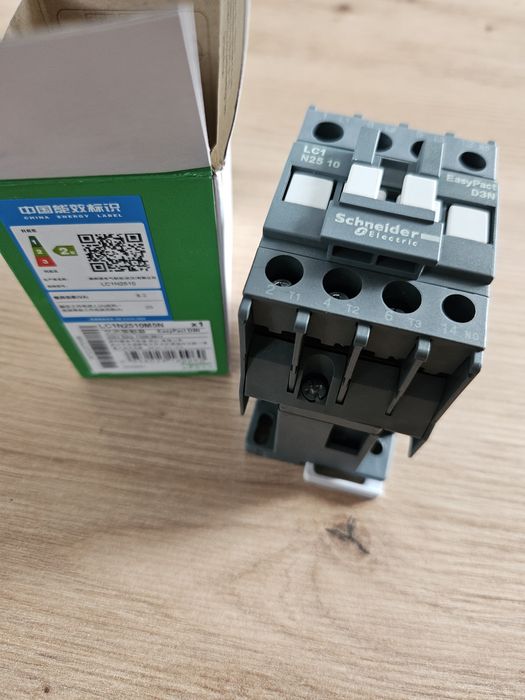 Stycznik mocy Schneider LC1E2510M5N