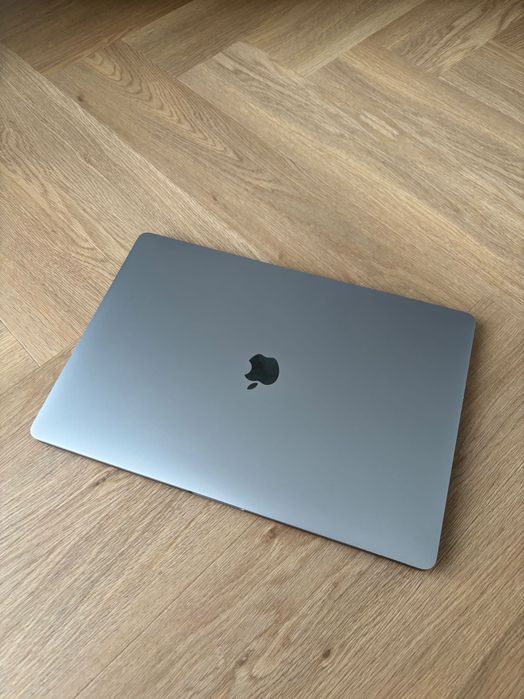 MacBook Pro 16” 16/512 GB TOUCH BAR SPACE GRAY w idealnym stanie!