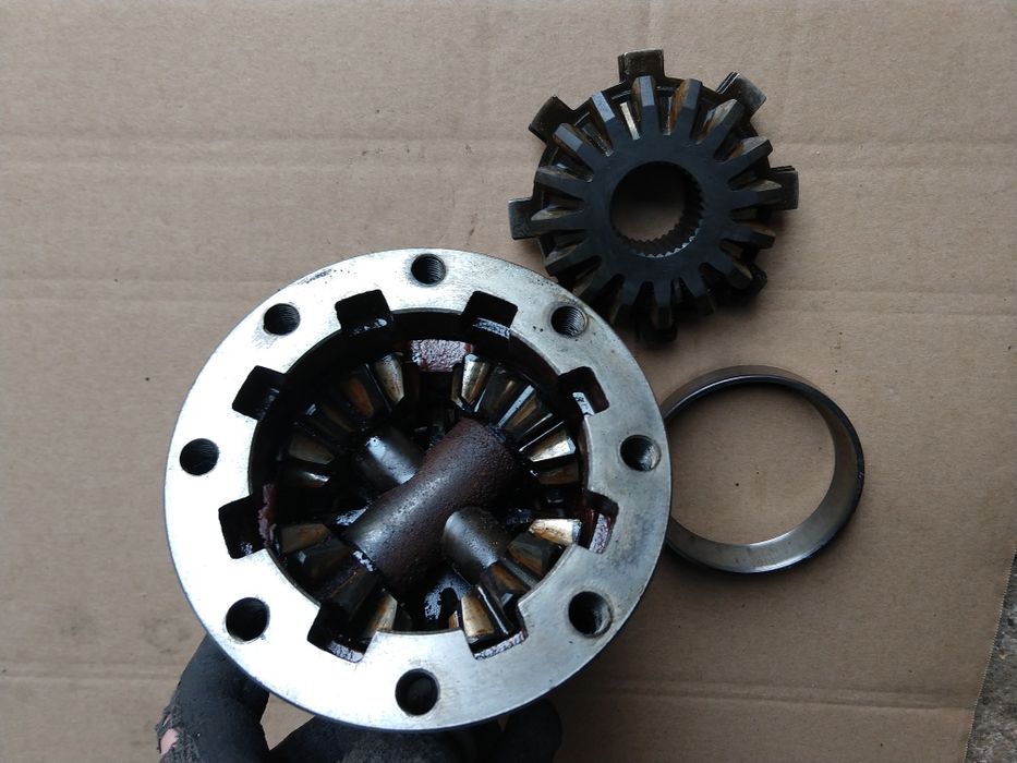 Mechanizm różnicowy przedniego napędu Renault 110...155.54