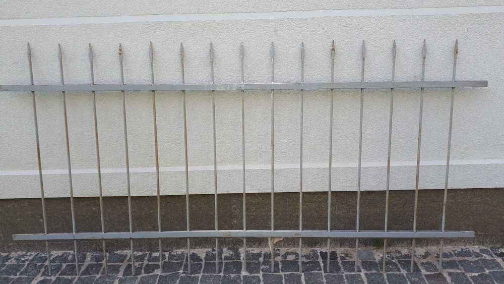 Металева огорожа паркан