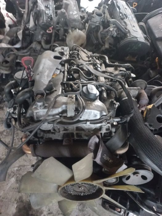 Мотор двигун двигатель 665925 SSANGYONG 2.7 XDI 20V Rexton