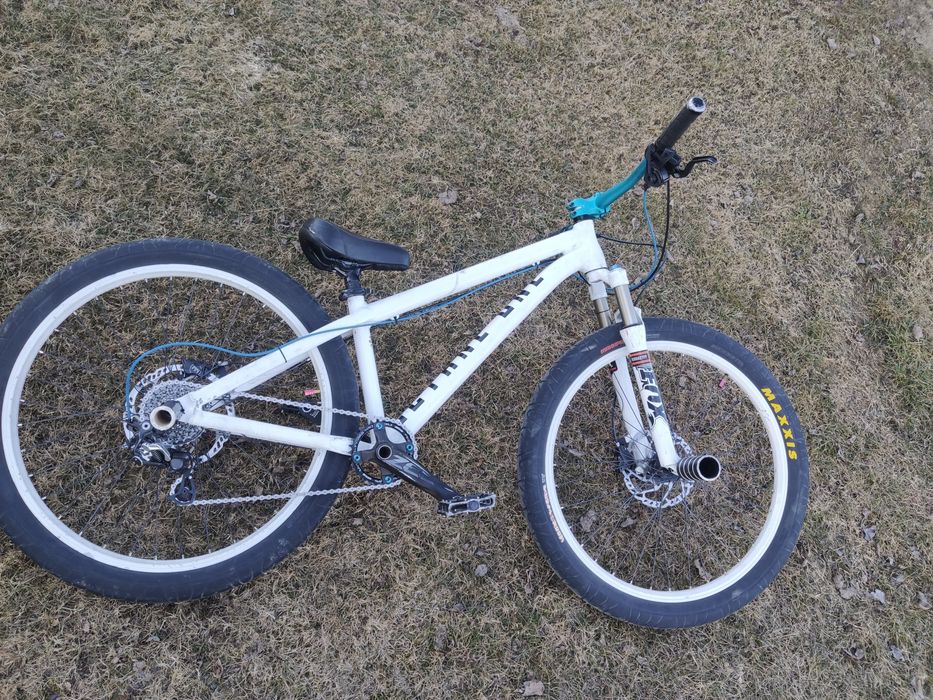 Octane one zircus (stunt,Fox, Magura,dirt,saint,dartmoor,hornet)