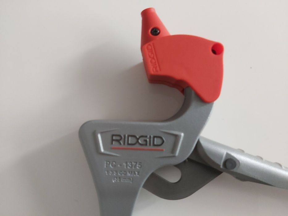 Obcinak do rur RIDGID PC-1375 do średnicy 35mm