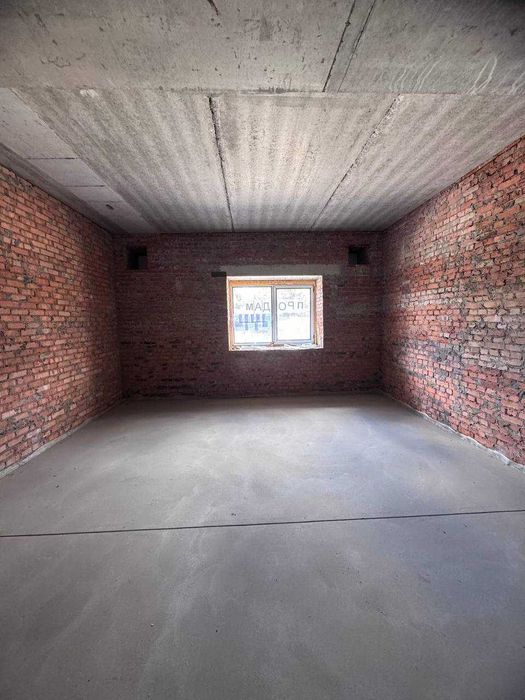 №:23355 - Комерційне приміщення в ЖК "Олімпійський", 4 секція - 83 м²