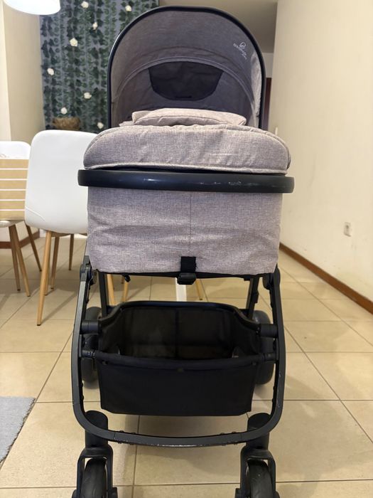 Carrinho Moisés 2 em 1