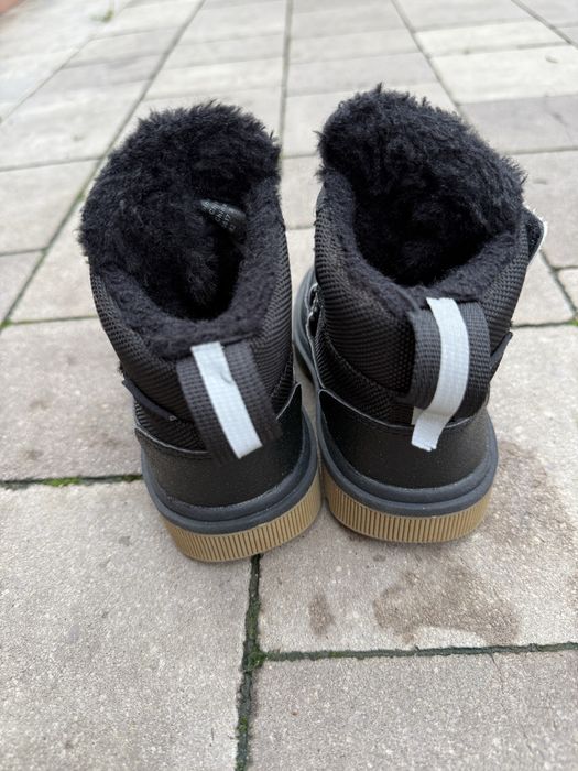 Зимове взуття H&M