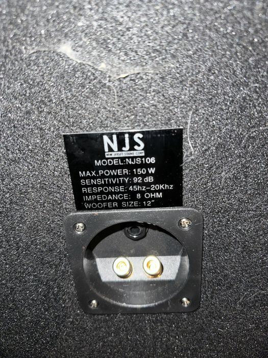 Glosnik bardzo dobry stan techniczny  fajne brzmienie