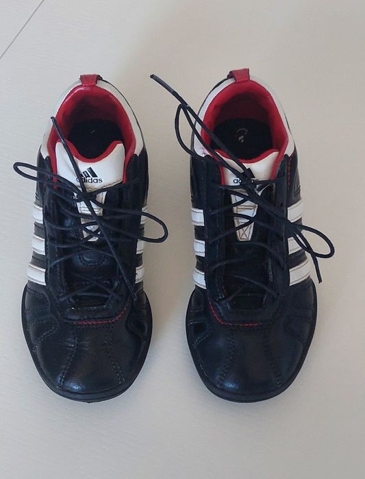 Кросівки adidas р.30