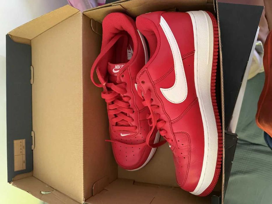 Nike Air Force 1 Low Retro „University Red"