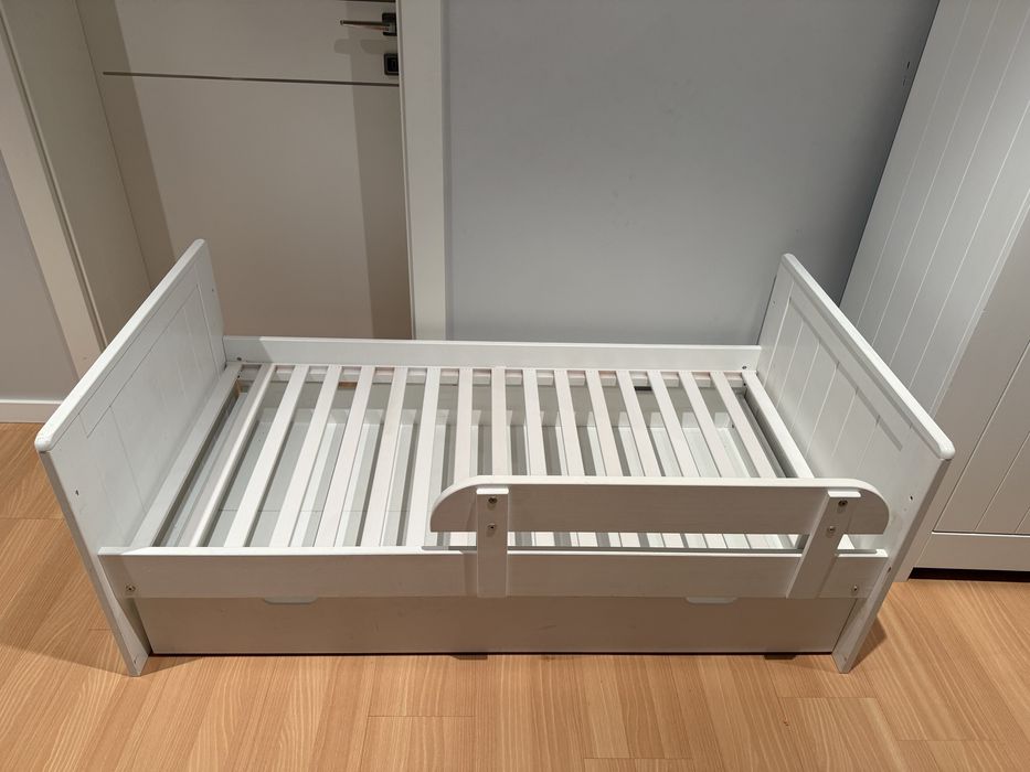 Meble dziecięce Pinio Marsylia- szafa, komoda  , łożko /łóżeczko140x70