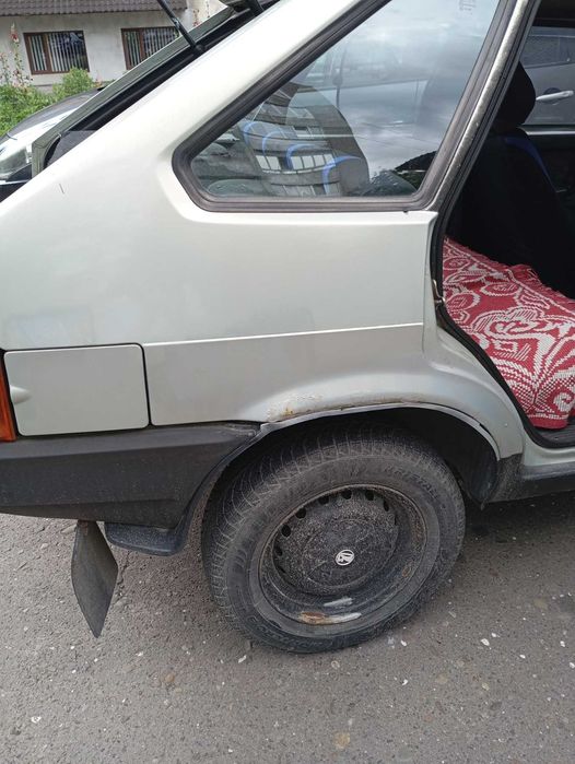 ВАЗ 21093 2002 року