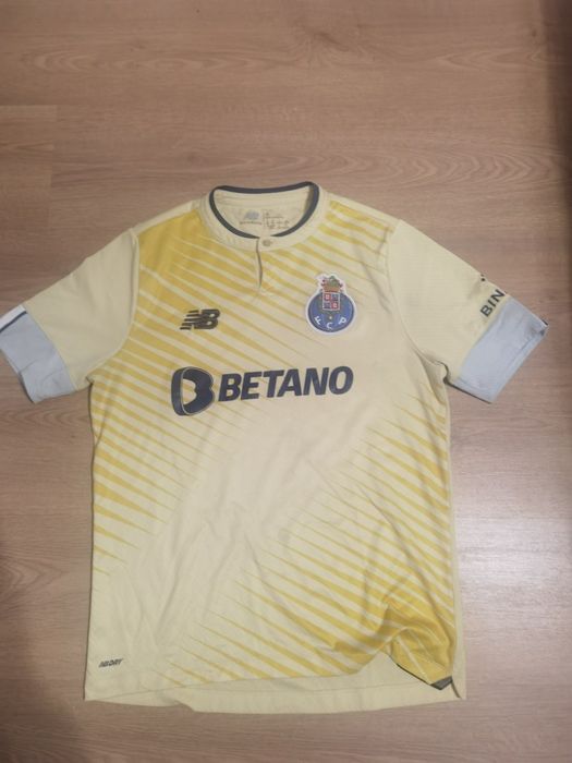 Camisola FC Porto amarela