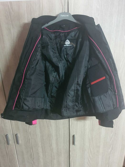 Blusão Mota MTECH  Senhora/Menina Tamanho S (Novo)