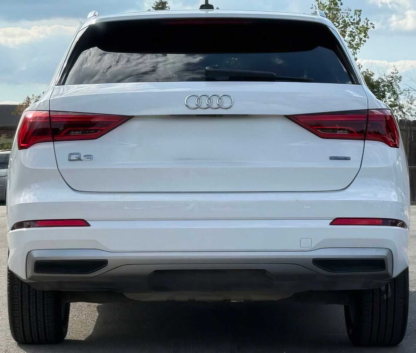 Audi Q3 quattro Premium 45 TFSI      2020