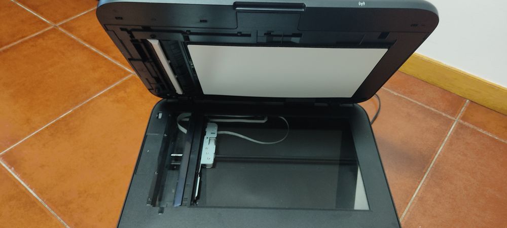 Impressora multifunções Canon Pixma MX475