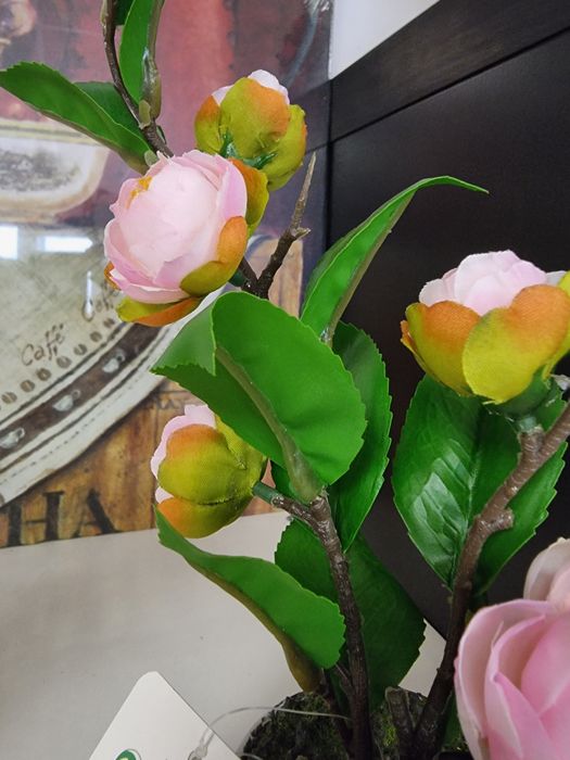 Sztuczne kwiaty w Białej doniczce Dalia różowe jak żywe