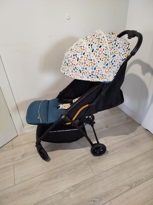 Chicco Glee lekki wózek spacerówka do 22 kg
