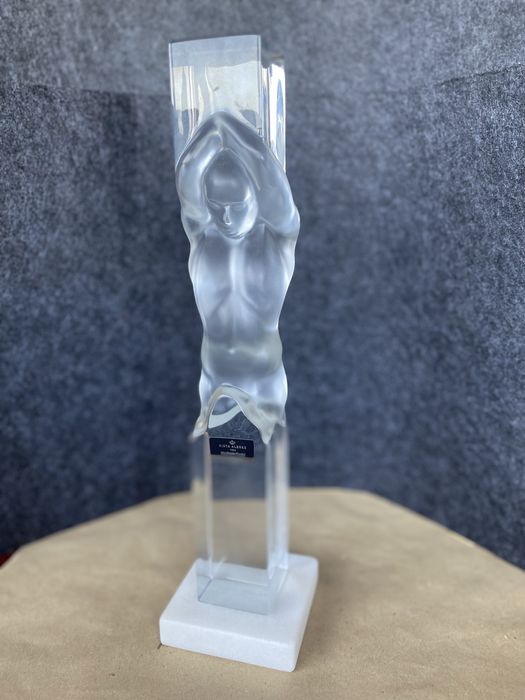 Escultura torso masculino cristal vista alegre