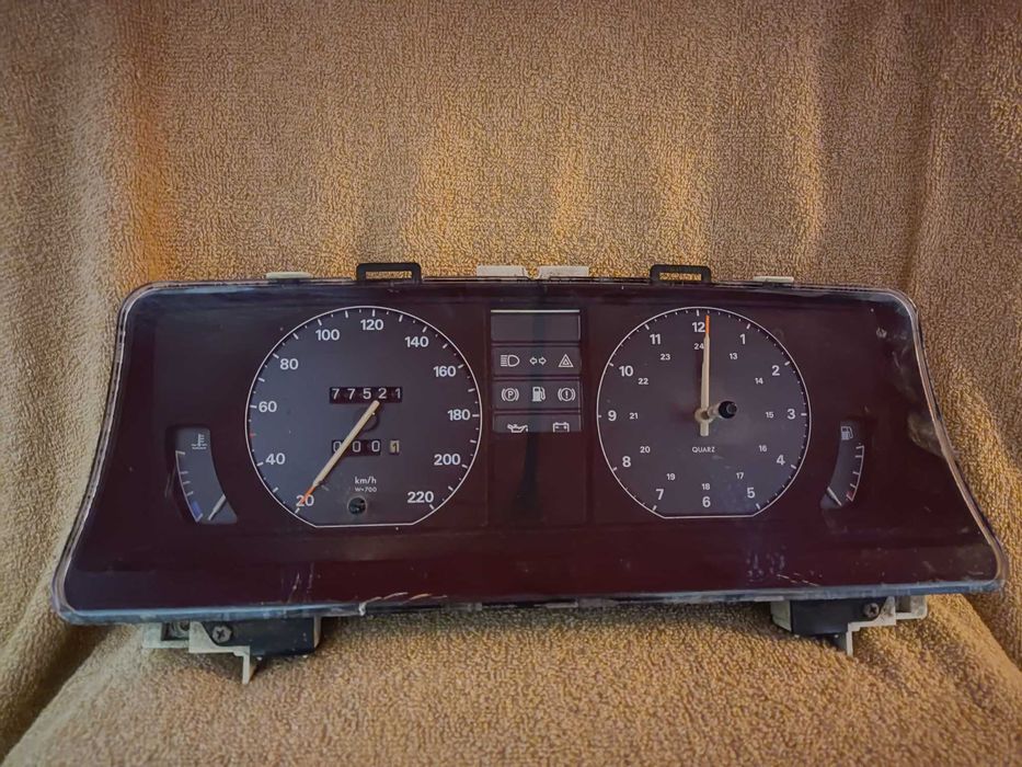 Панель приладів від Opel Rekord
