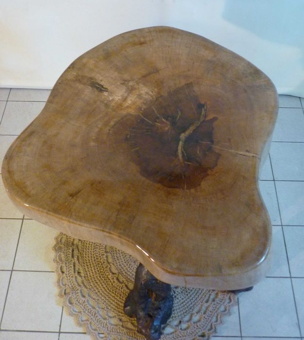 Mesa artesanal - peça única
