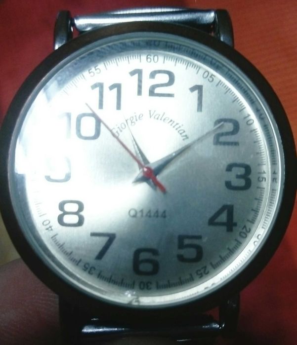 Vendo Relógio Unissexo Giogie Valentian