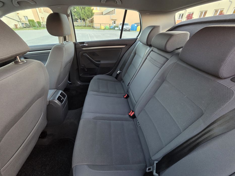 Volkswagen Golf V 5 2005r 1.4 Mpi Klima isofix  zarej. w  PL
