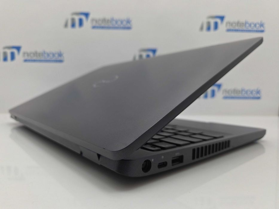 laptop DELL Latitude 5500 i5-8365u 4x 1.6GHz 8GB SSD 256GB Windows 11