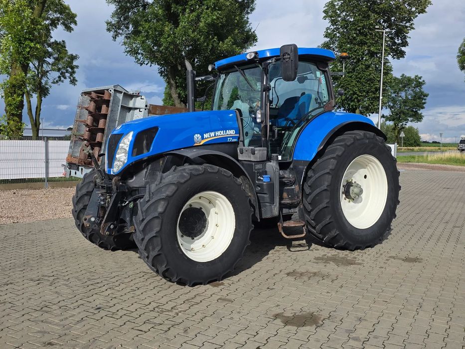 New Holland T7.220 PC 2015R WOM  Tuz, Wom, Tls, Miekka Kab. Vin: ZEBZ17720