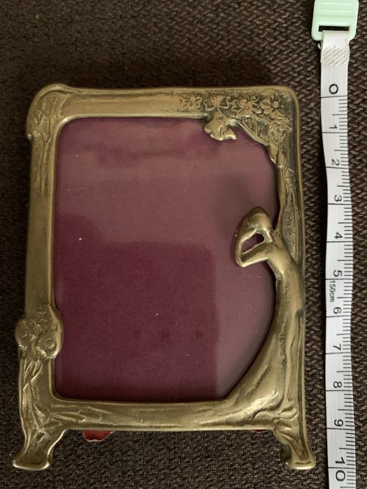 Рамка для фото в стиле модерн