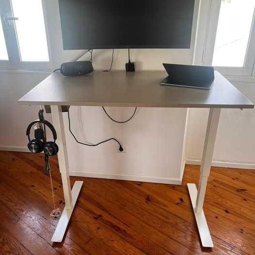 (mesa + braço articulado) |