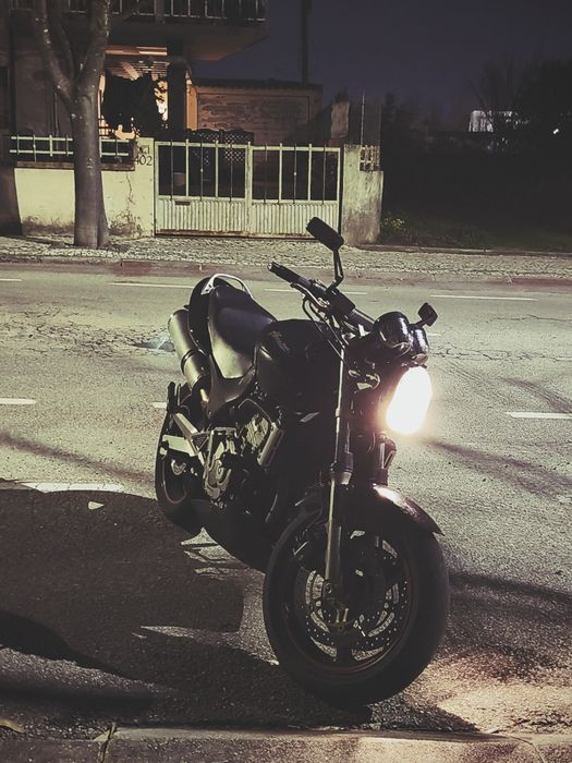 Hornet 600 carburada