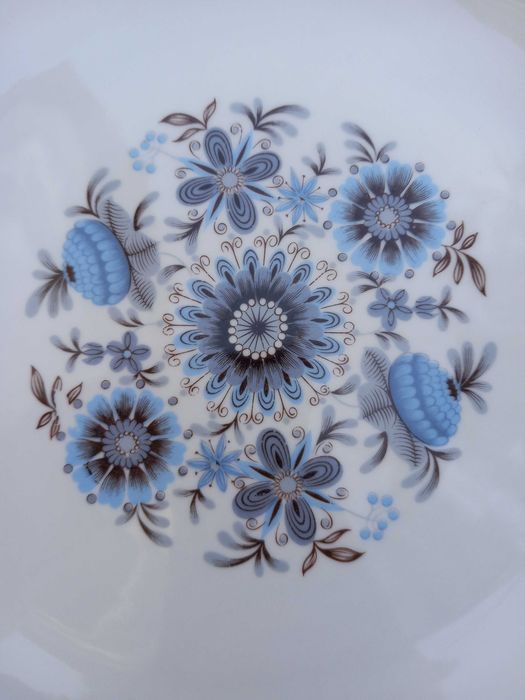 Serviço de Loiça Antiga p/ 12 pessoas (SP Coimbra, 1922) em Setúbal