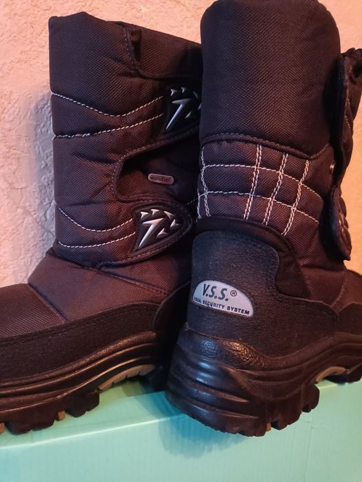 Зимние мужские термосапоги  EVEREST ,41размер.