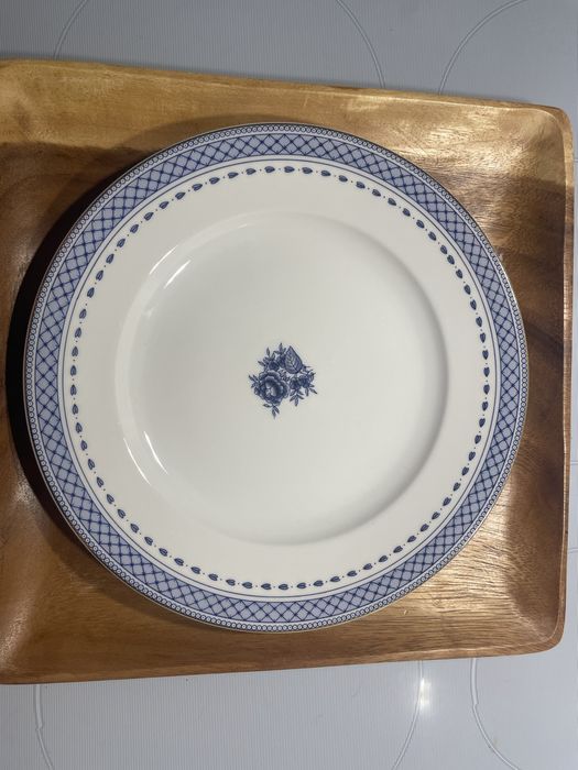 2 pratos principais Cozinha Velha Vista Alegre modelo antigo