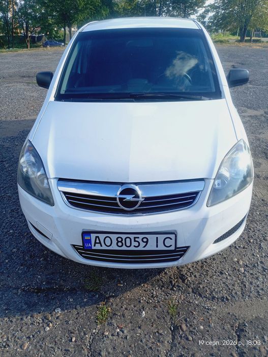 продам авто Опель зафіра Б, 2010року.