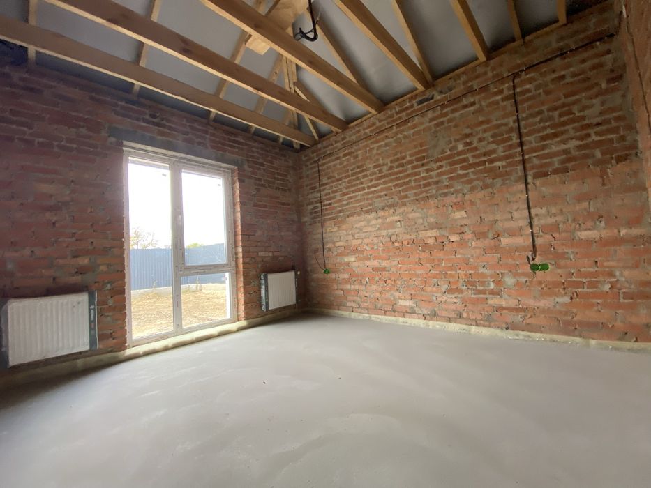 Продаж чистового будинку