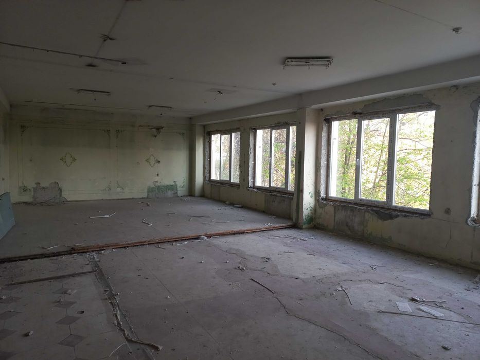 Продаж приміщеня