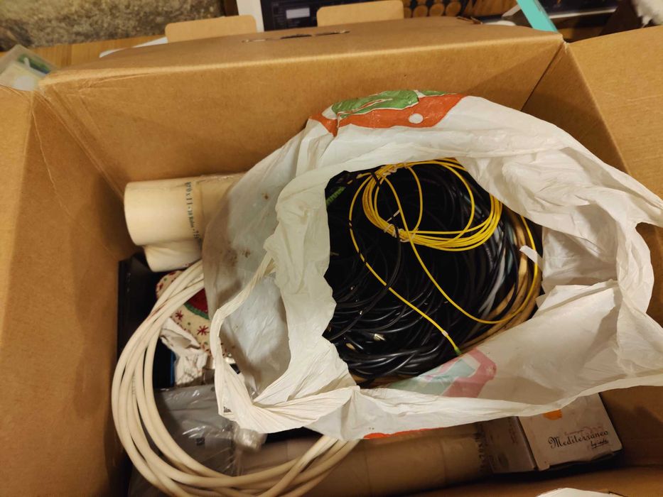 Caixa surpresa, com vários items