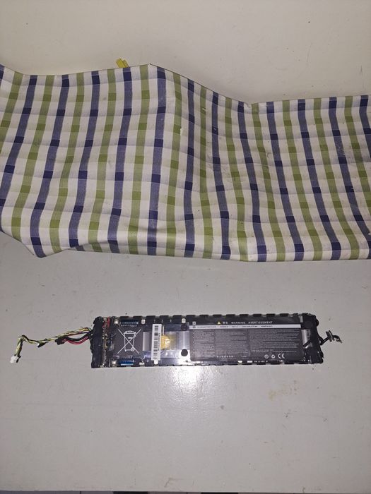 Vendo bateria para trotinete model-NE1003-H / 36V  7650mAh /275Wh