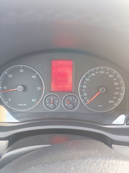 VW Golf V 1.9 TDI 105cv