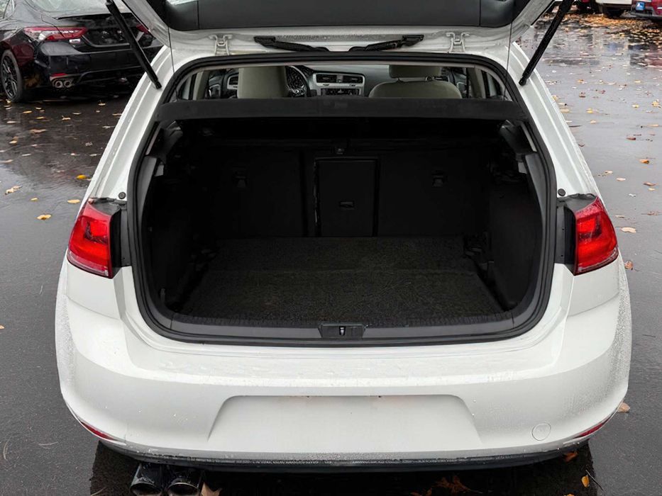 Volkswagen Golf      2015