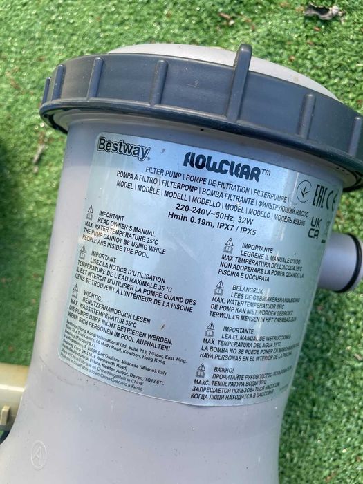 Kit completo manutenção piscina Bestway + aspirador + bomba + acessórios pouco usado